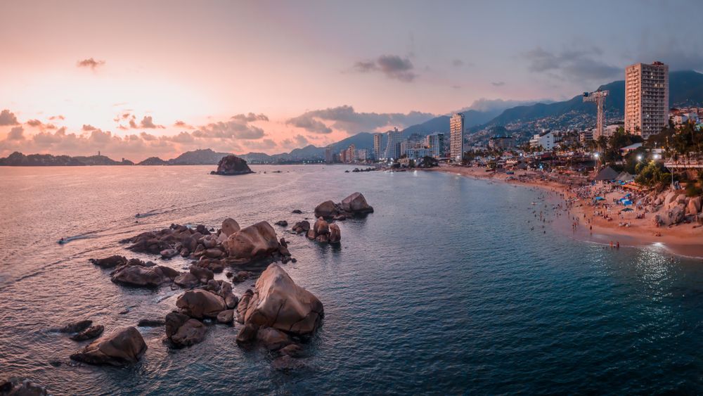 City_Overview_Acapulco_0c608daf1d
