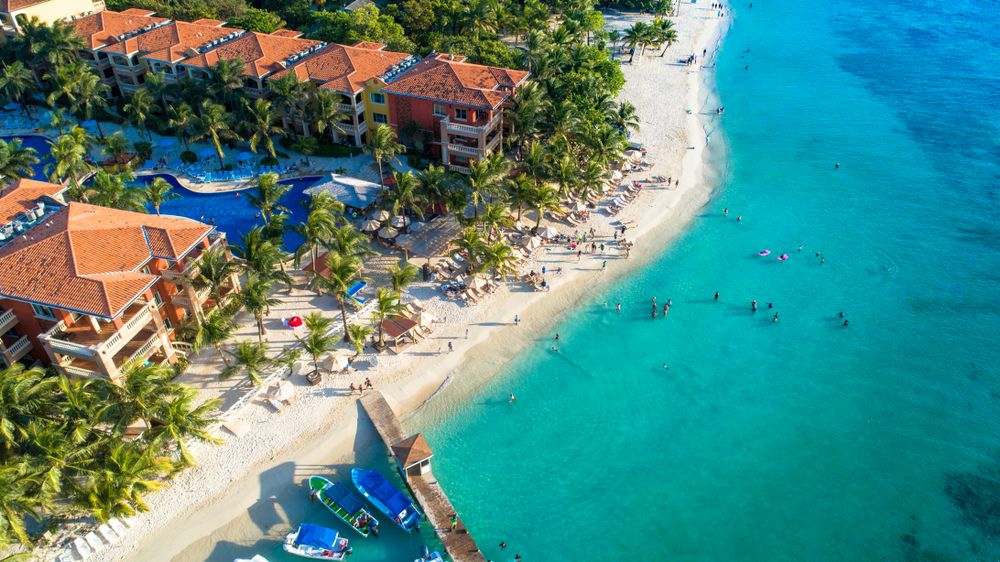 City_Overview_Roatan_d8b1401c31