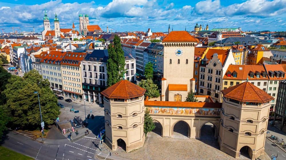 City_attraction_Munich_a79577a667