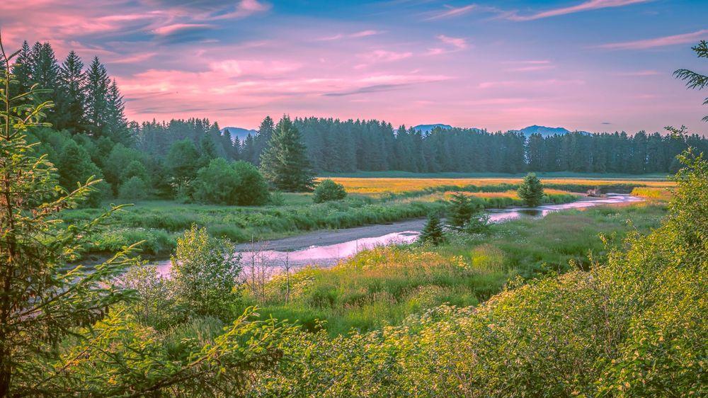 City_overview_Icy_Strait_a301392983