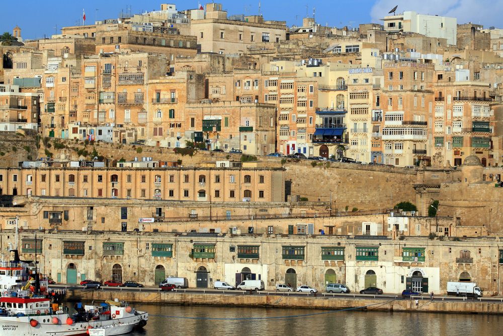 City_overview_valletta_16ee1aaddc