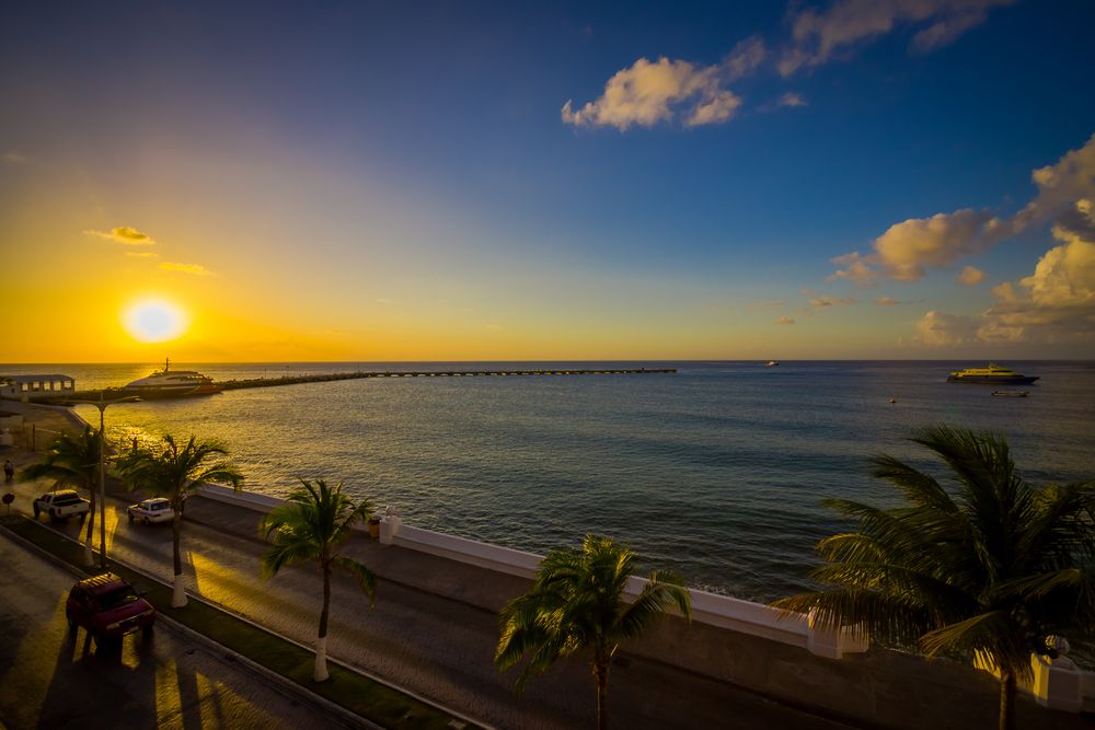 Cover_San_Miguel_de_Cozumel_57d00a93fc