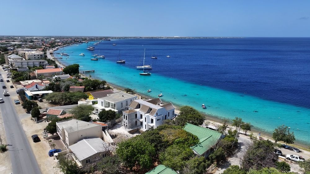 Cover_overview_Kralendijk_Caribbean_Netherlands_a551a7972e