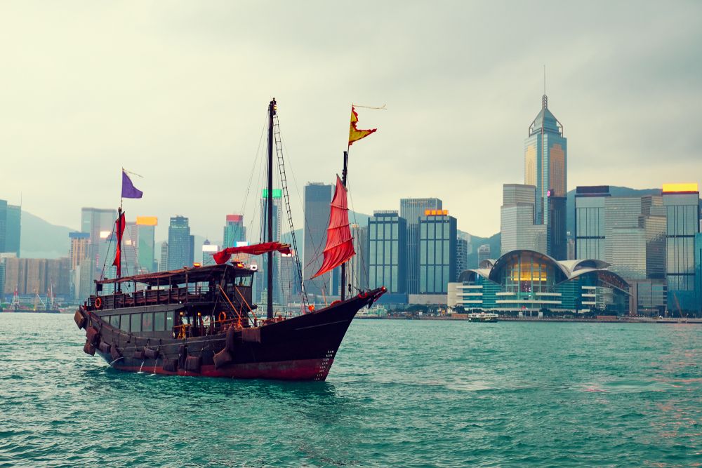 historical_background_b9f836af26