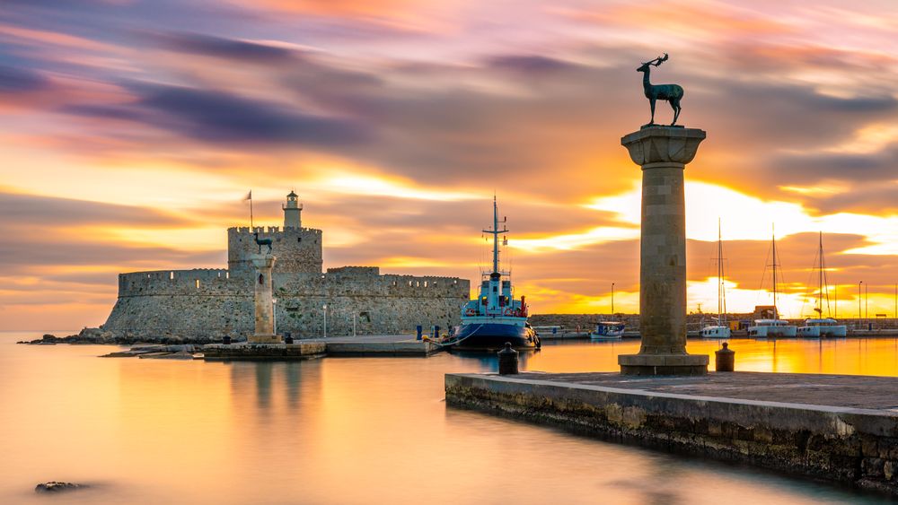 shutterstock_1912594498_56abe16253